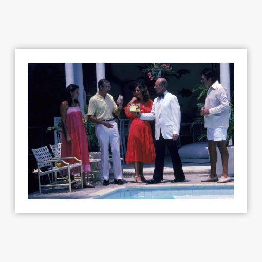 Drinks By The Pool - Image 2