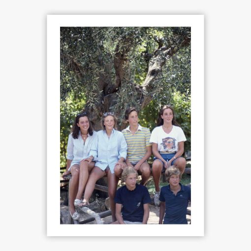 Holiday Group - Image 2