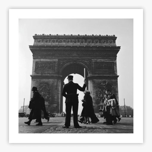 Parisian Policeman - Image 2