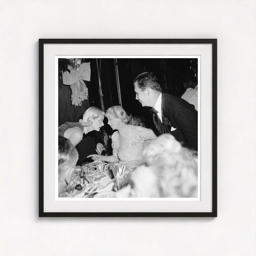 Palm Beach Party Guests - Image 3