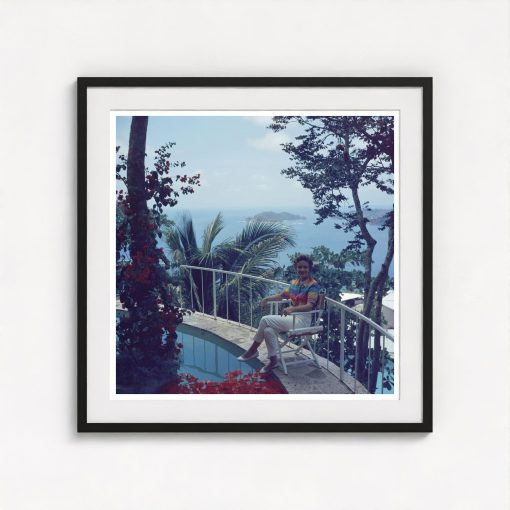 Poolside In Acapulco - Image 3