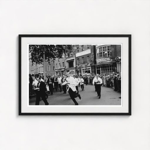 Soho Waiters' Race - Image 3