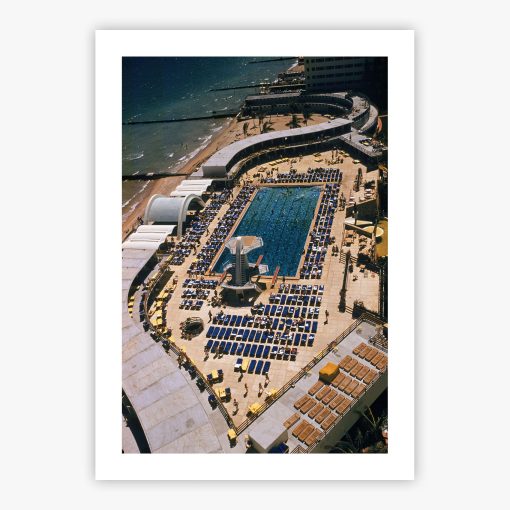 Hotel Pool In Miami - Image 2