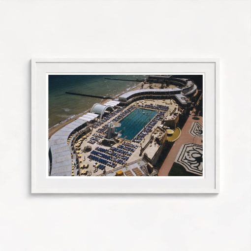 Fontainebleau Hotel Pool - Image 5