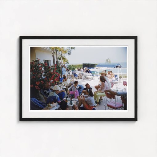 Riviera Crowd - Image 3