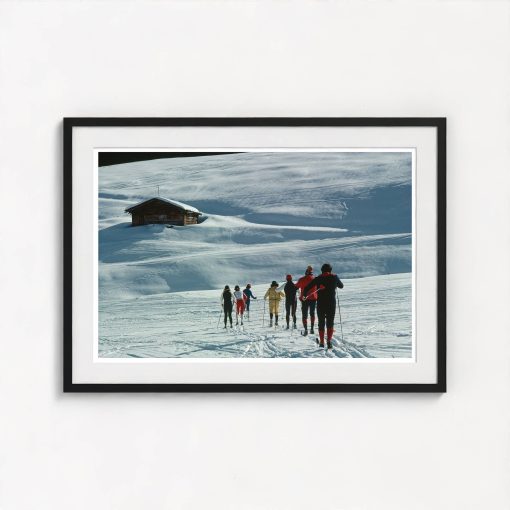 Skiers in Lech - Image 3