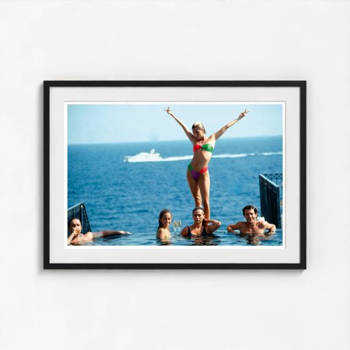 Marie Chantal Miller Strikes Pose - Image 3