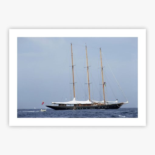 Luxury Yacht - Image 2