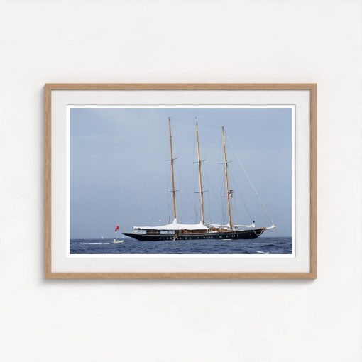 Luxury Yacht - Image 7