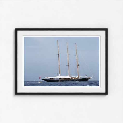 Luxury Yacht - Image 3