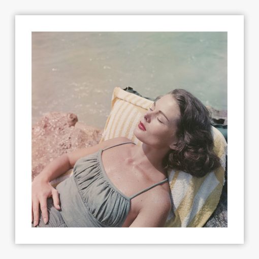 Dee Hartford - Image 2