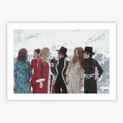 Fashionable Friends - Image 2
