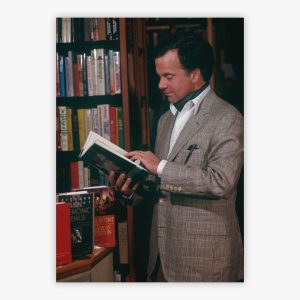 Hilton Reads Elliot