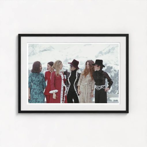 Fashionable Friends - Image 3