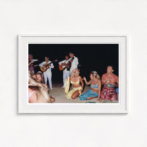 Stars At Acapulco Beach Party - Image 5
