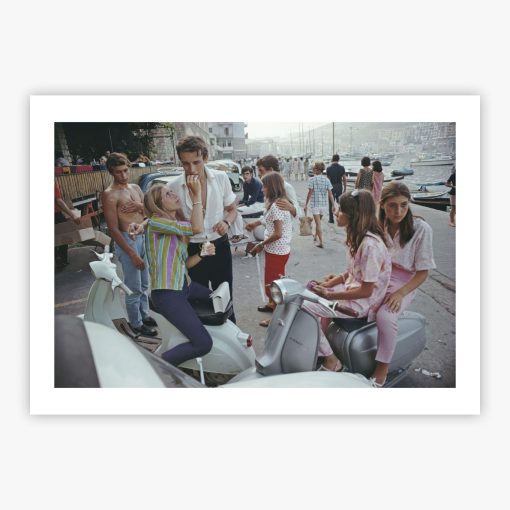 Young Holidaymakers - Image 2