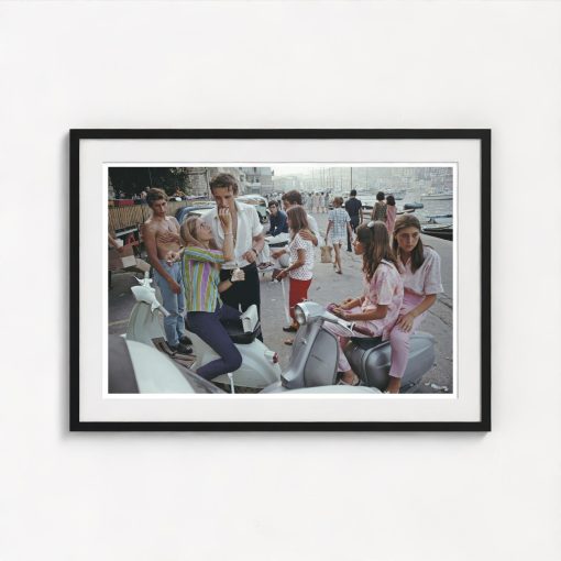 Young Holidaymakers - Image 3
